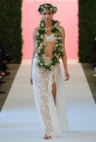oscar_de_la_renta_spring_2015_bridal